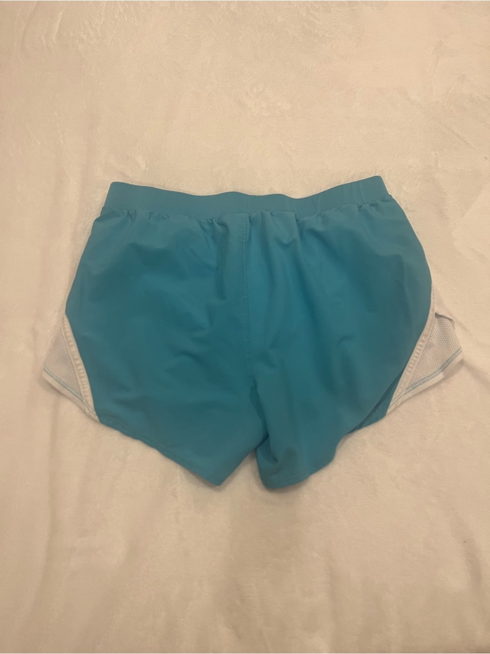 Under Armour Fly By Running Shorts - Size Medium - Picture 2 of 6